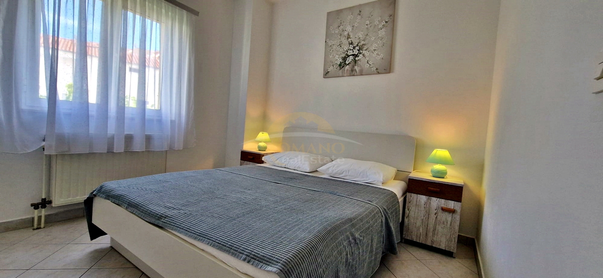 Apartmajska hiša v Okrugu Gornjem/Čiovo, drugi niz od morja - 5 apartmajev